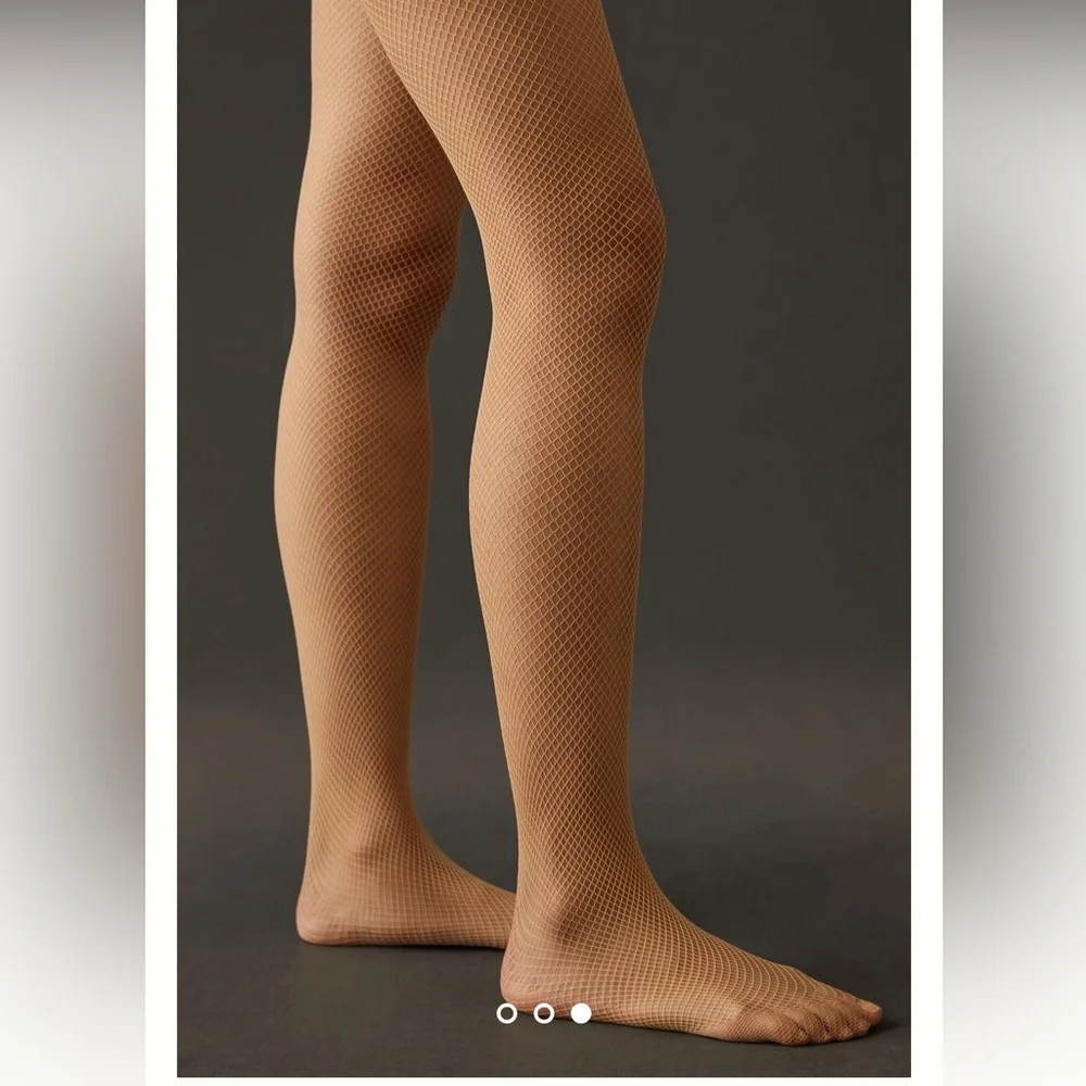 New🌟Anthropologie-Fishnet Tights-NEUTRAL